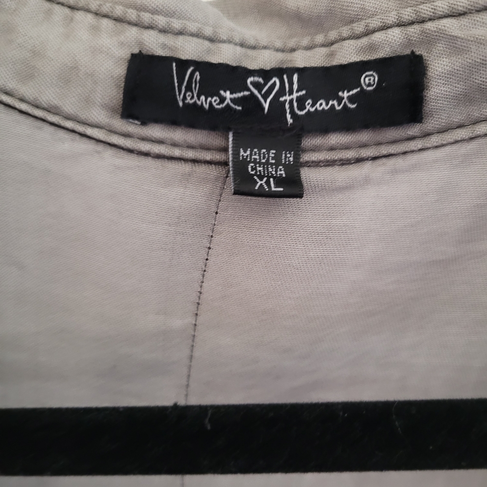Velvet Heart Light Gray Button-Down Shirt XL lightweight Denim Style New - Picture 2 of 5